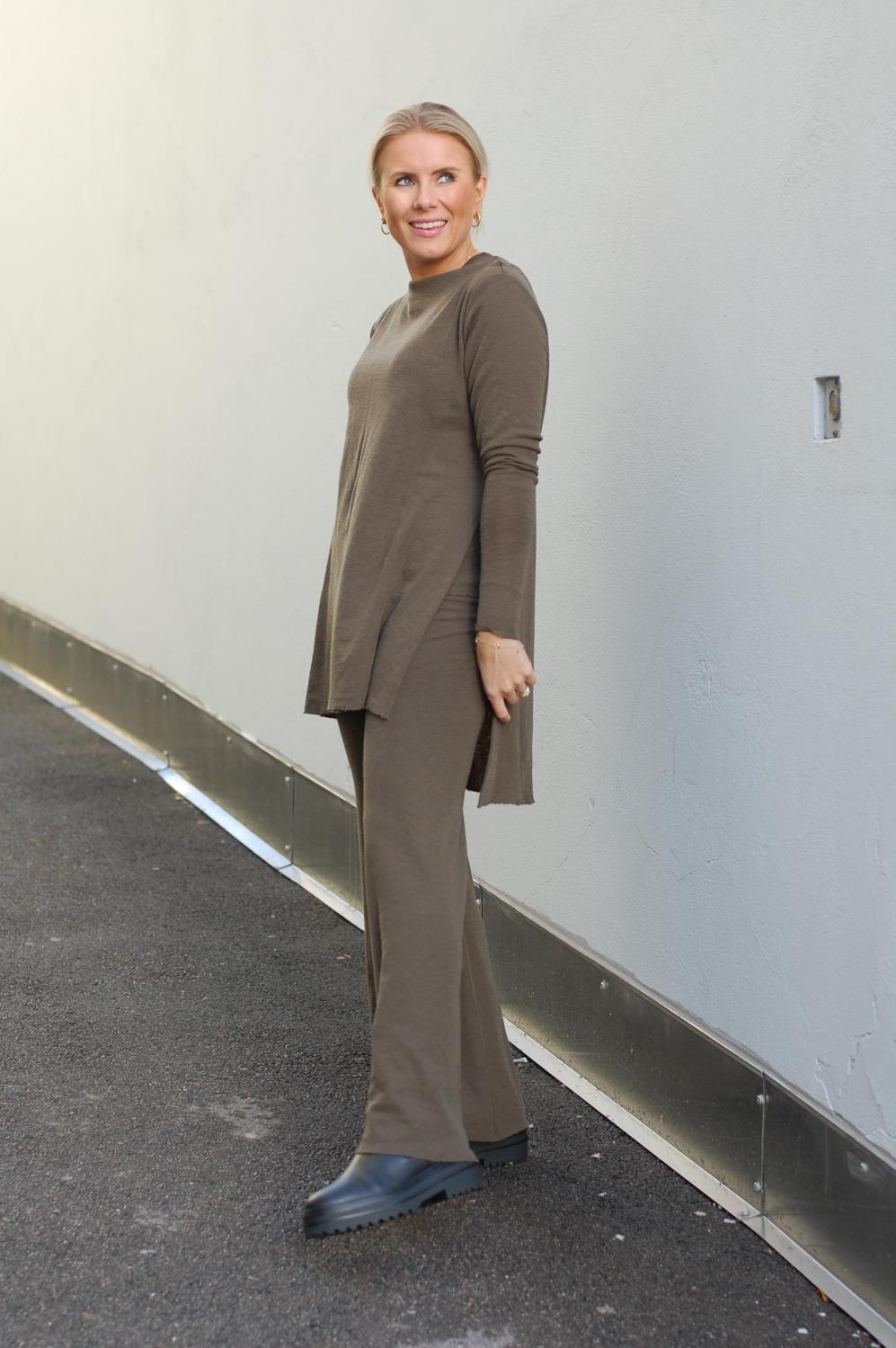 By Basics Tunic L/S Dark Olive