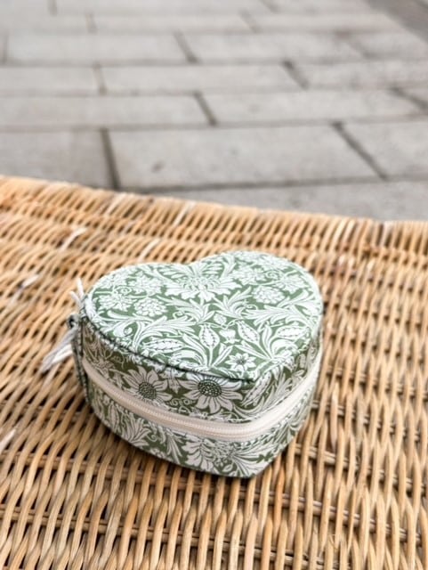 Emilia By Bon Dep Jewelry Box Heart Mortimer Green