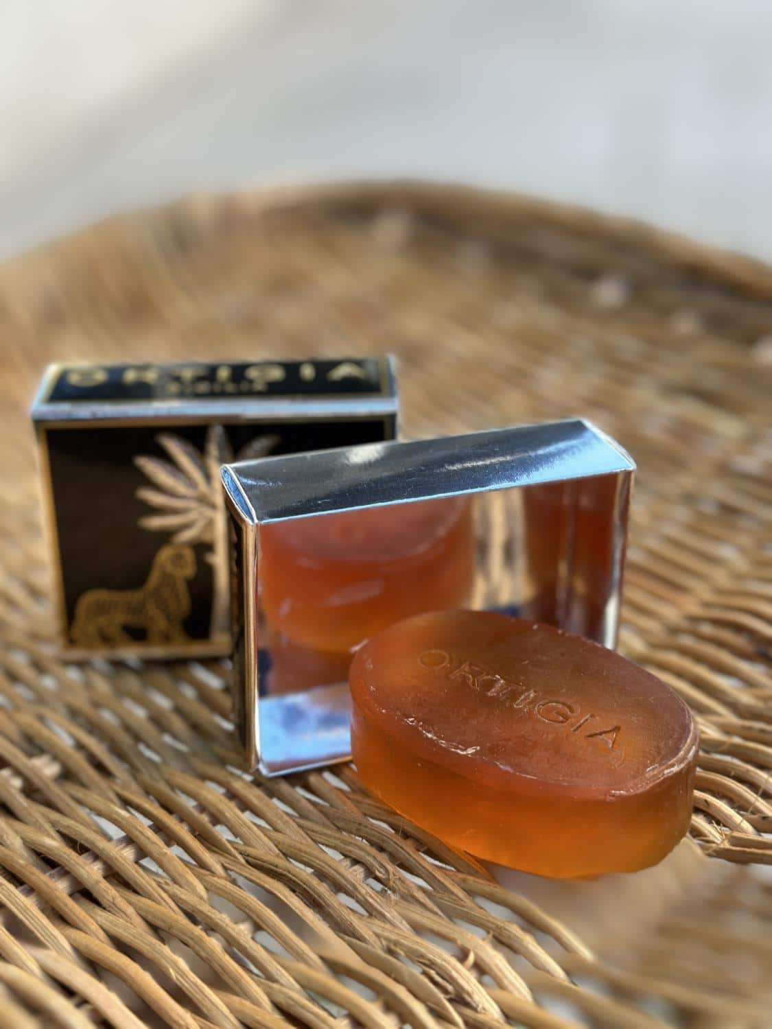 Oritiga Ambra Nera Soap Single 40G