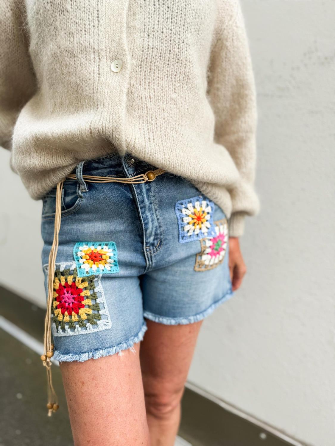 Qnuz Palias Shorts W Crochet Patchs