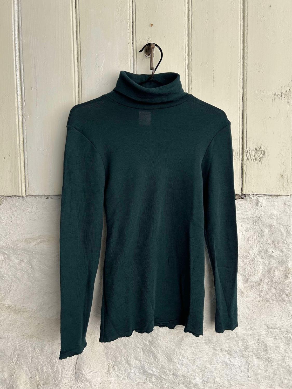 By Basic Roll Neck Bottle Green