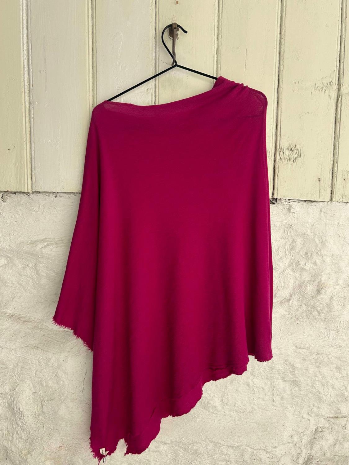 By Basics Poncho Cerise