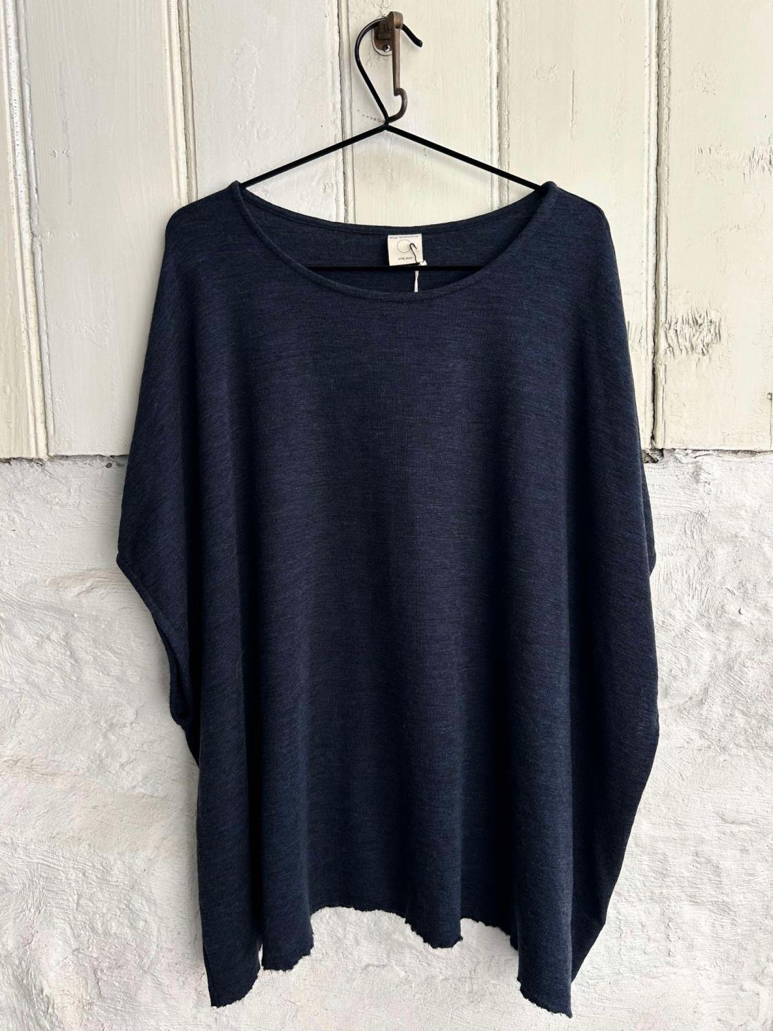 By Basics Top Extra Wide Blue Melange