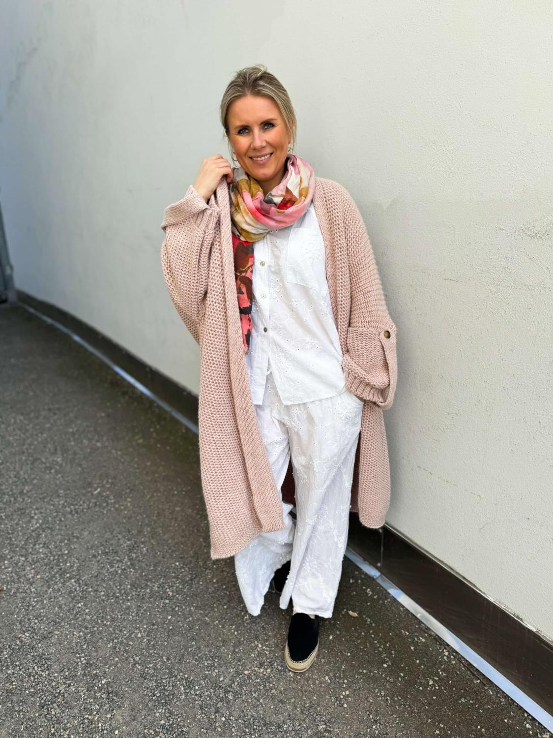 Petra Long Cardigan Pudder