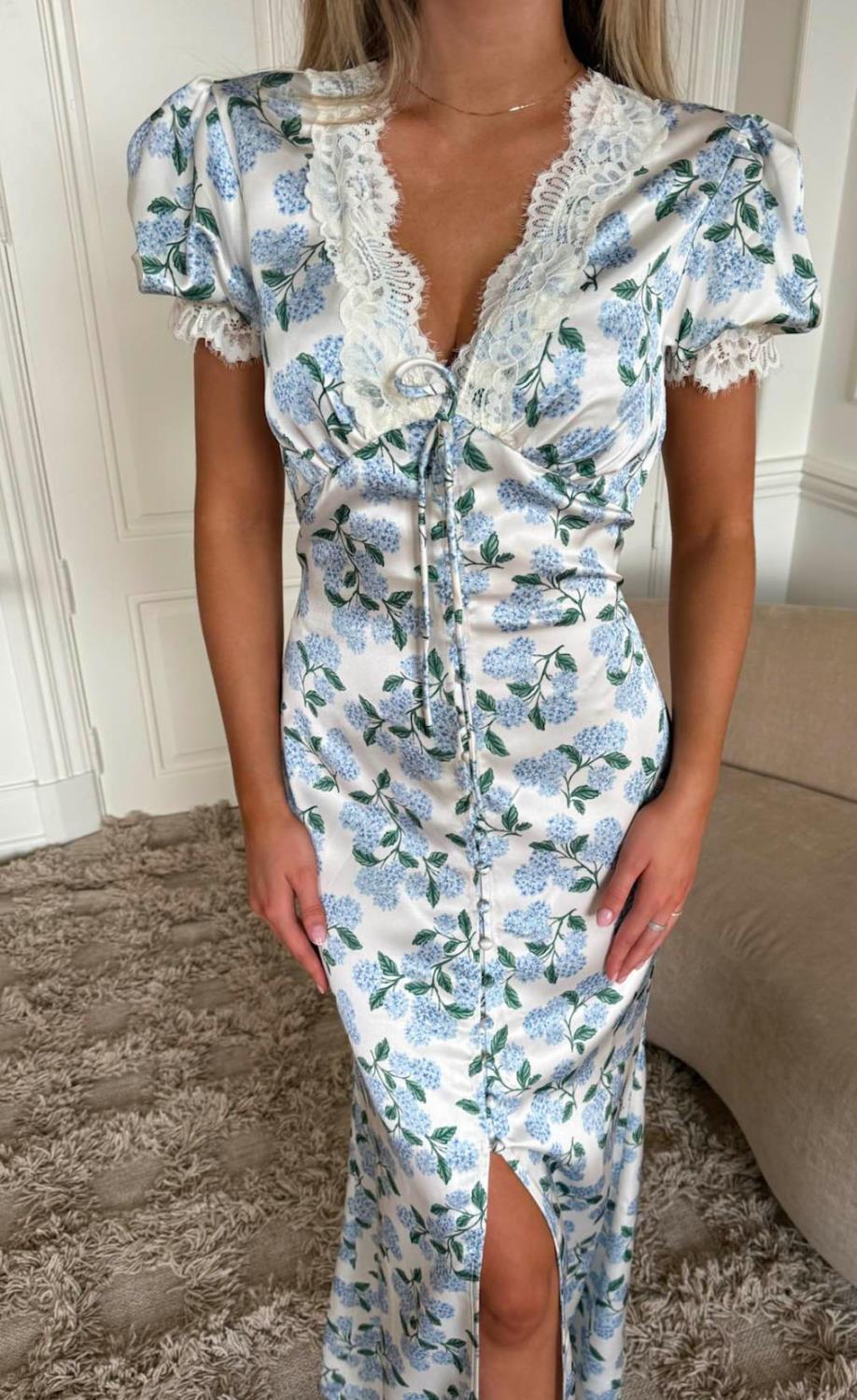 BY IC Agneteic Dress Blue Hydrangea Print