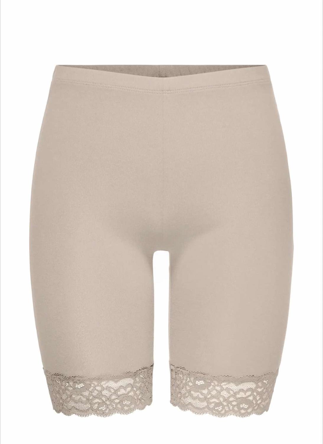 JDY Yava Lace Shorts