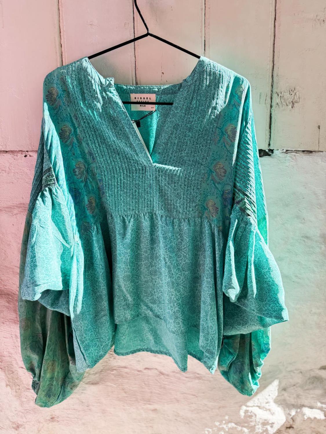 Sissel Edelbo Bibi Balloon Silk Top Turkis