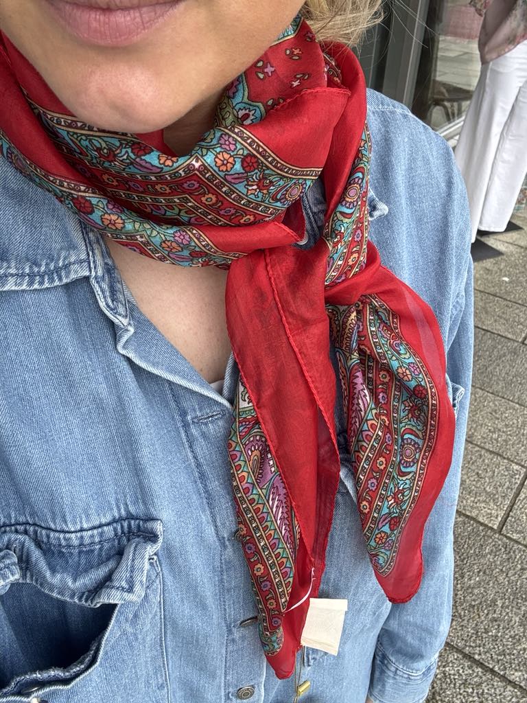Wauw Paisley Silk Scarf Red