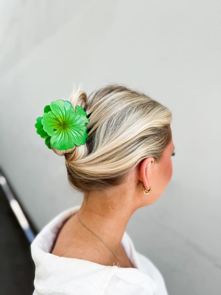 Sui Ava Hawaii Flower Big Green