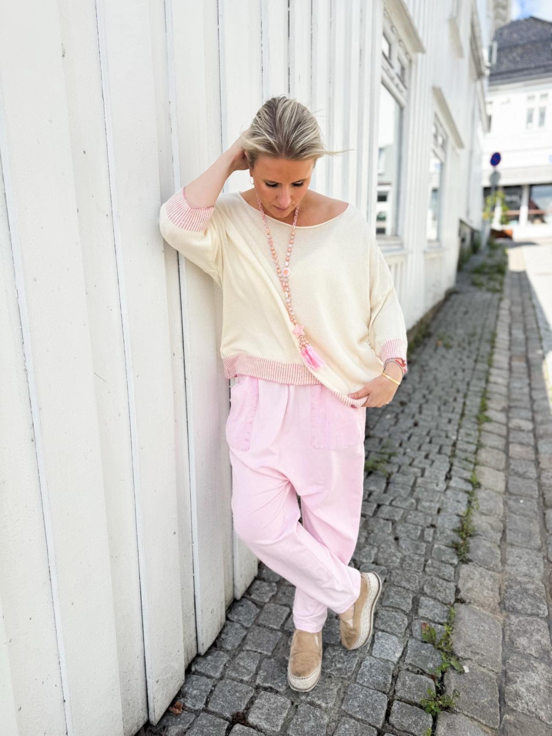 IBC Collection Off White Sweater Pink
