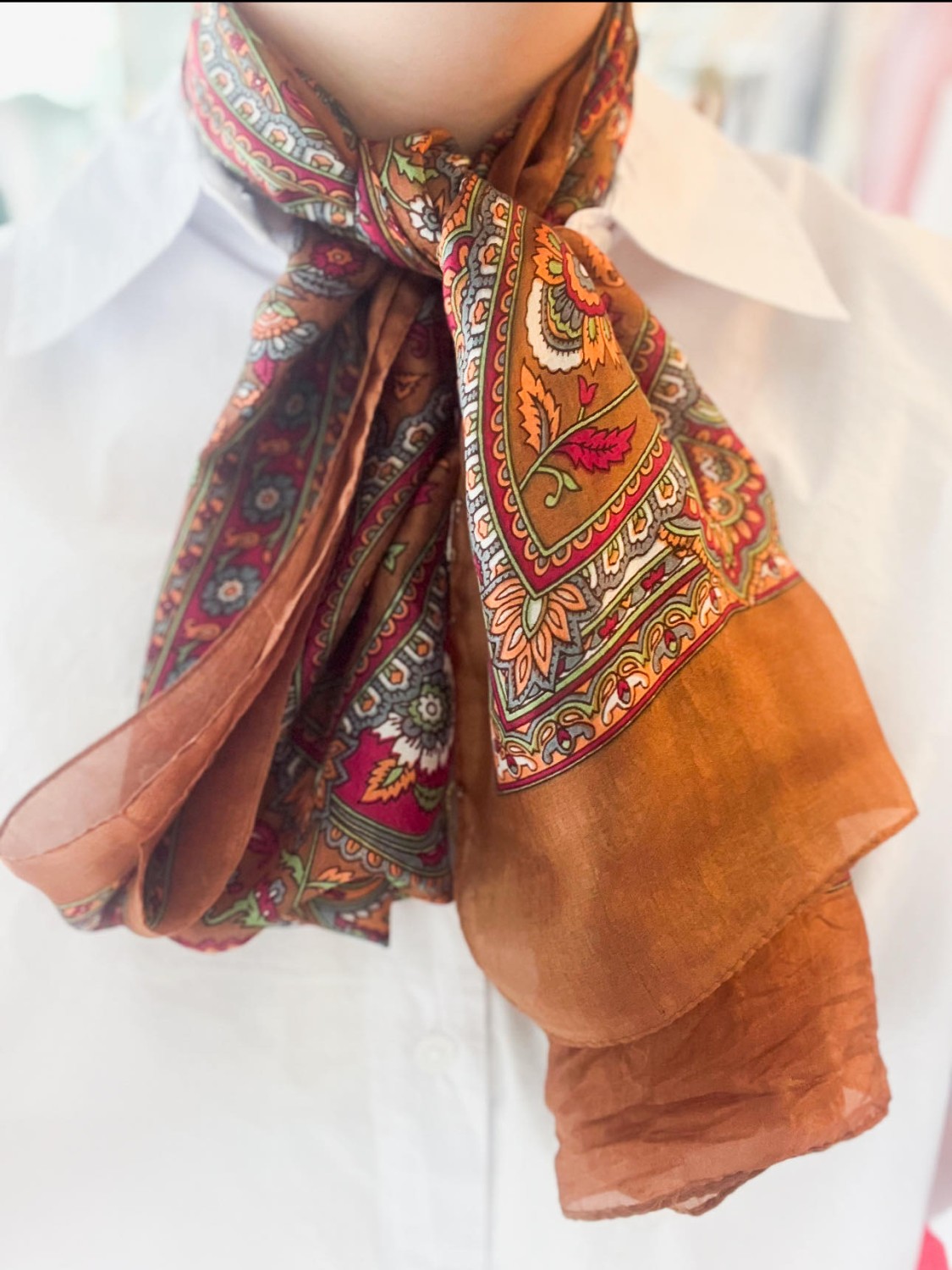 Wauw Paisley Silk Scarf Rectangular Chocolate