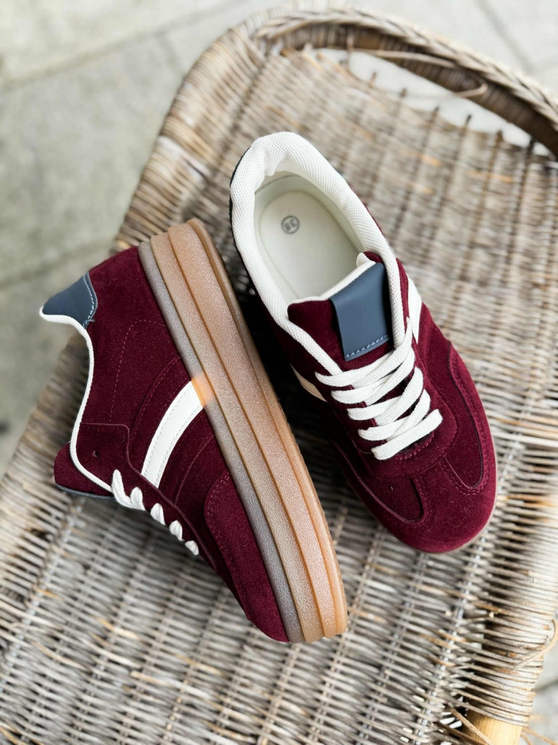 24367_iid_25899_iid_aid_24367_aid.jpg Qnuz Sneakers Burgundy