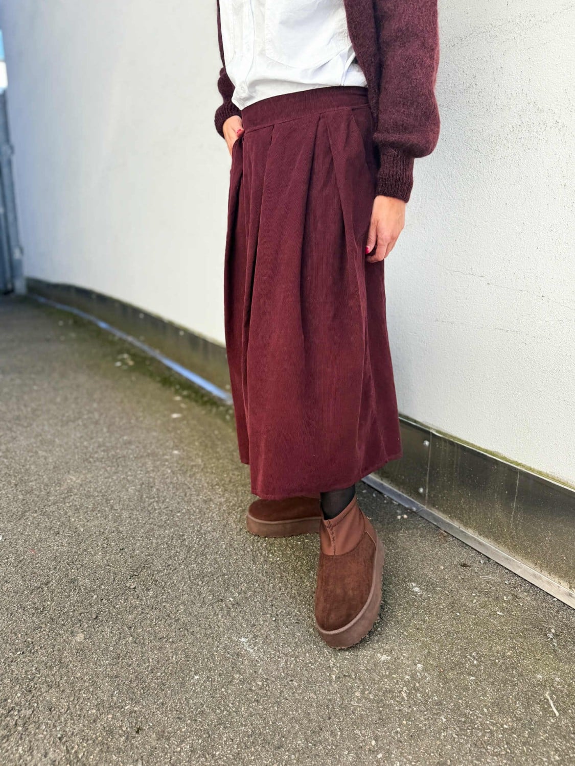 24709_iid_26071_iid_aid_24709_aid.jpg Marta Du Chateau Ciela Skirt Bordeaux