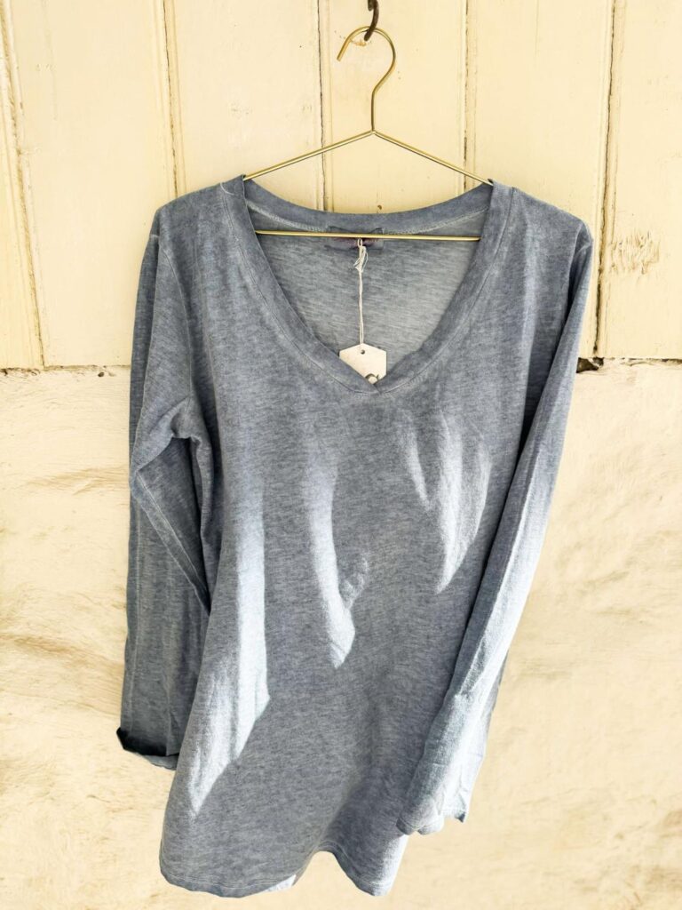 Basic Longsleeve Button Blue