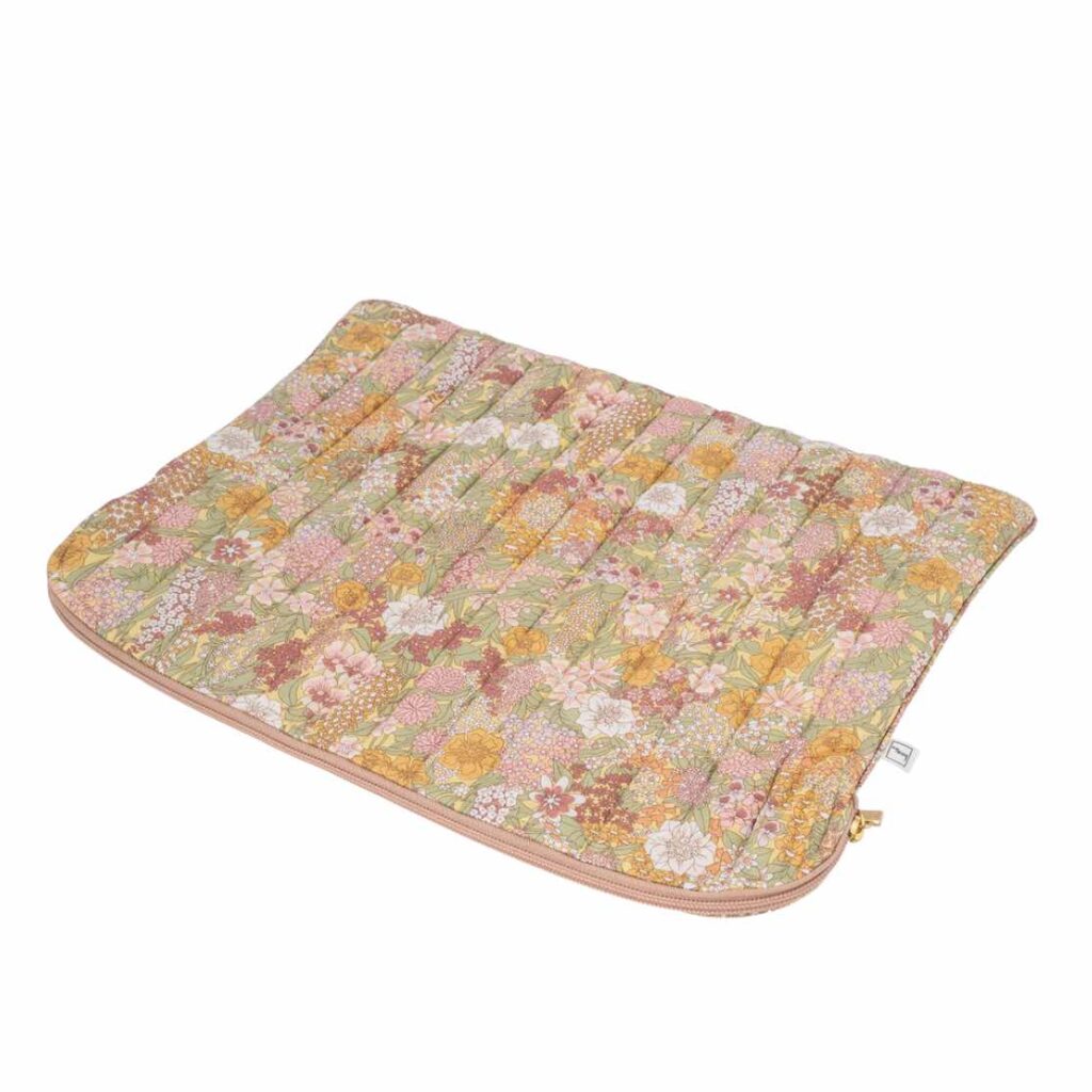 Bon Dep Mac Cover Ciara Green