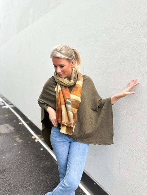By Basic Poncho Capers Melange