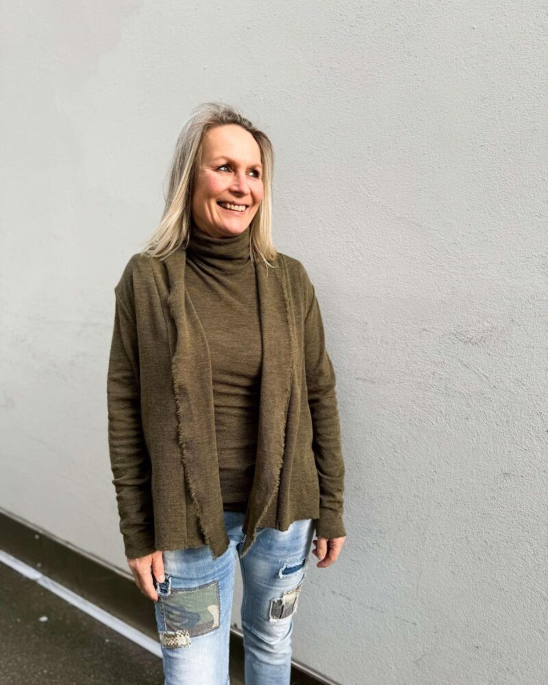 By Basics Short Cardigan Capers Melange