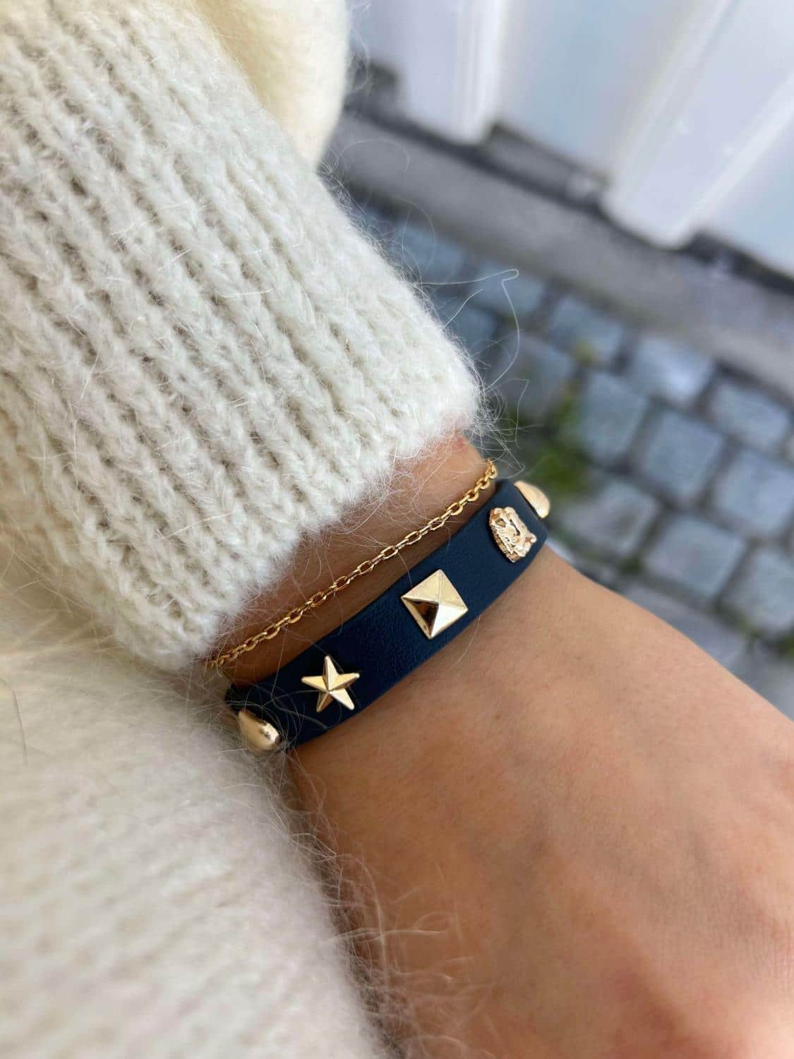 Dark Leather Sign Stud Bracelet Navy Blue