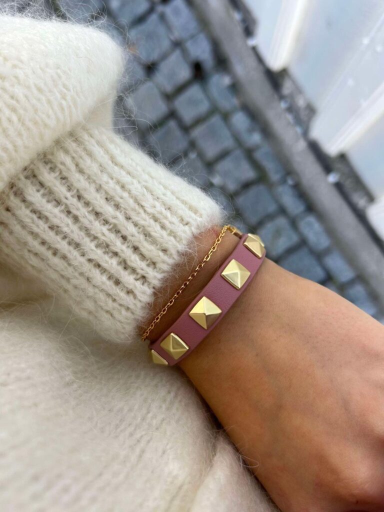 Dark Leather Studs Dusty Pink