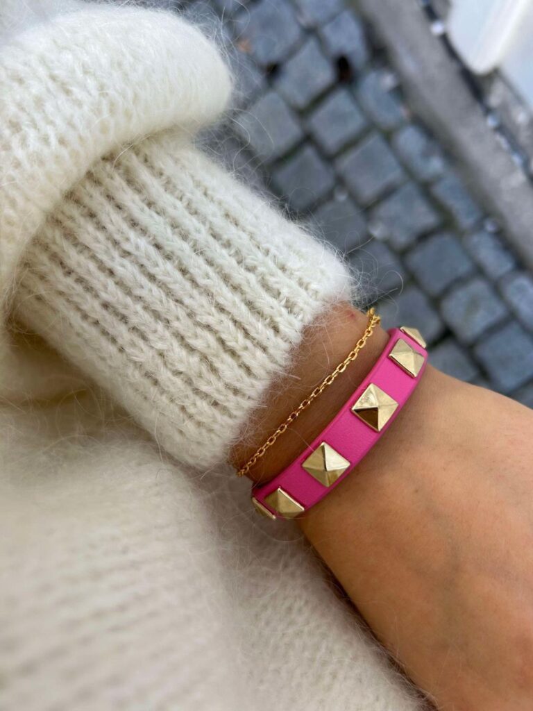 Dark Leather Studs Hot Pink