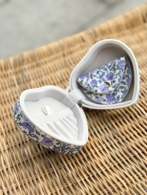 Emilia By Bon Dep Jewelry Box Heart Meadow Lavender