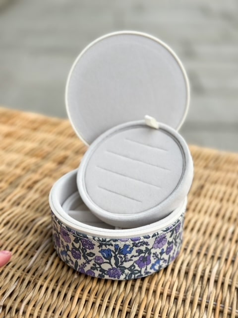 Emilia By Bon Dep Jewelry Box Round Meadow Lavender