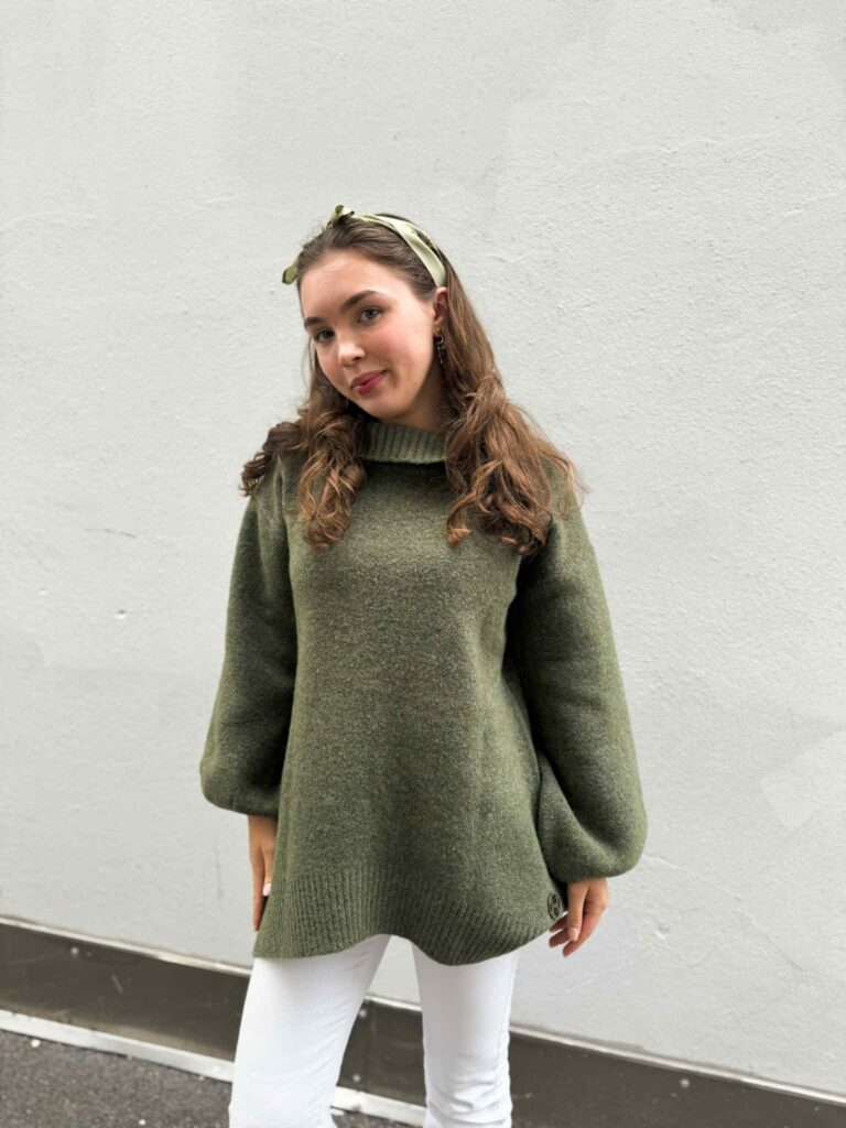 Hèst Fam Patch Long Sweater