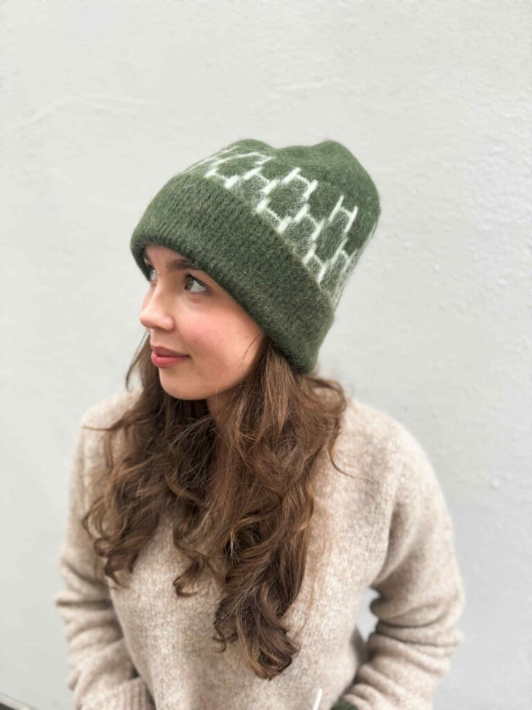 HÈST Gera Beanie Winter Moss