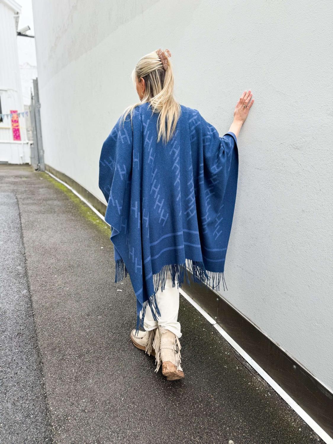 Hèst Shawl Blue With Dark Blue