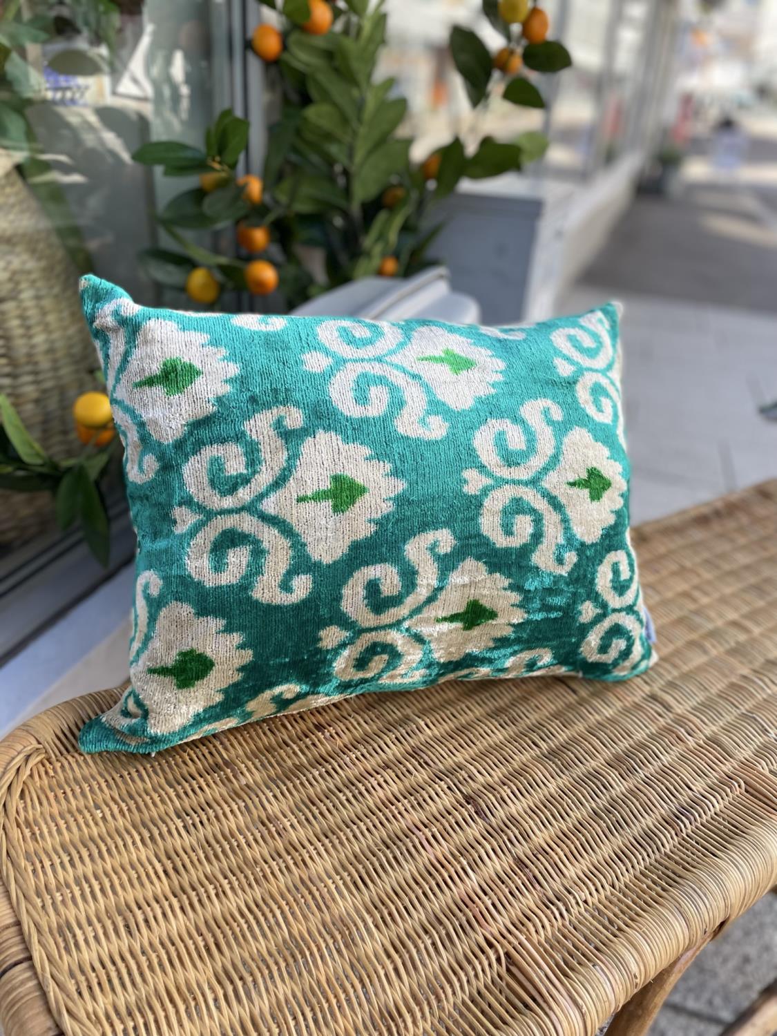 les_ottomans_silk_velvet_cushion_blue_mix_mi_16185_mi_.jpg LES-OTTOMANS Silk Velvet Cushion Blue Mix