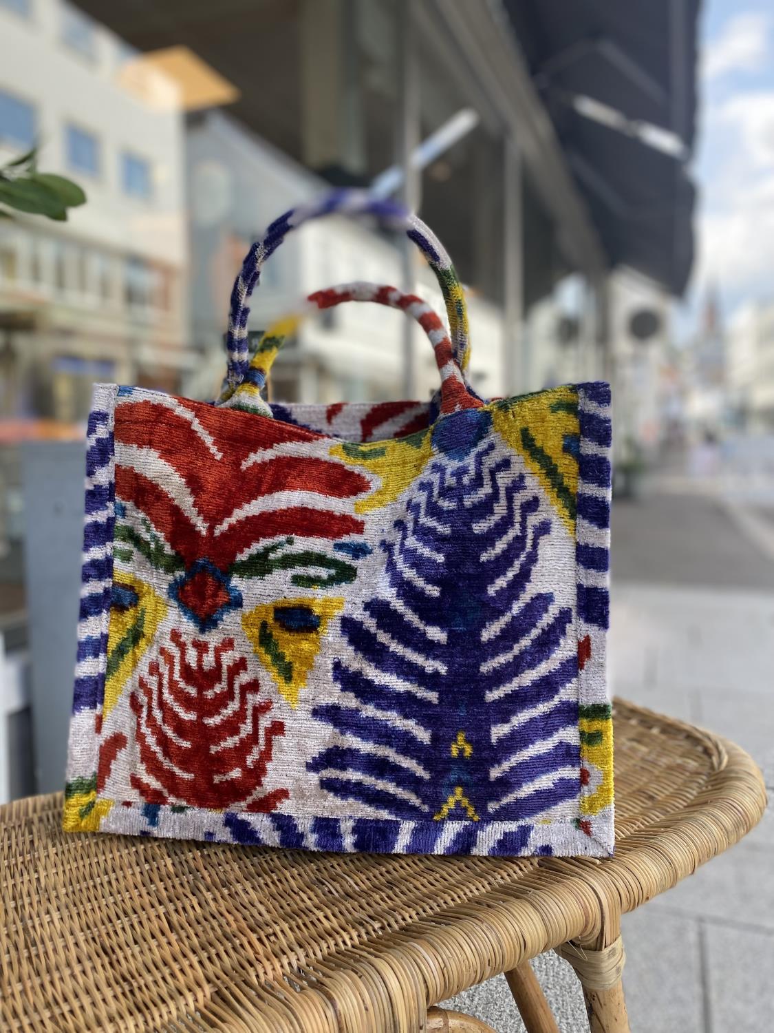 LES-OTTOMANS Silk Velvet Tote L Multi