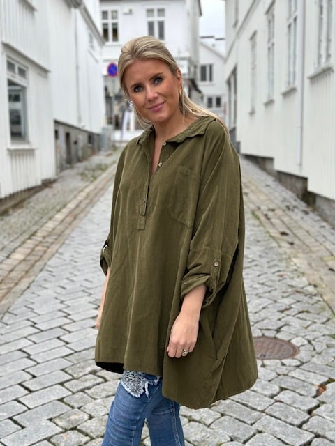 Linnea Oversize BabyCord Green