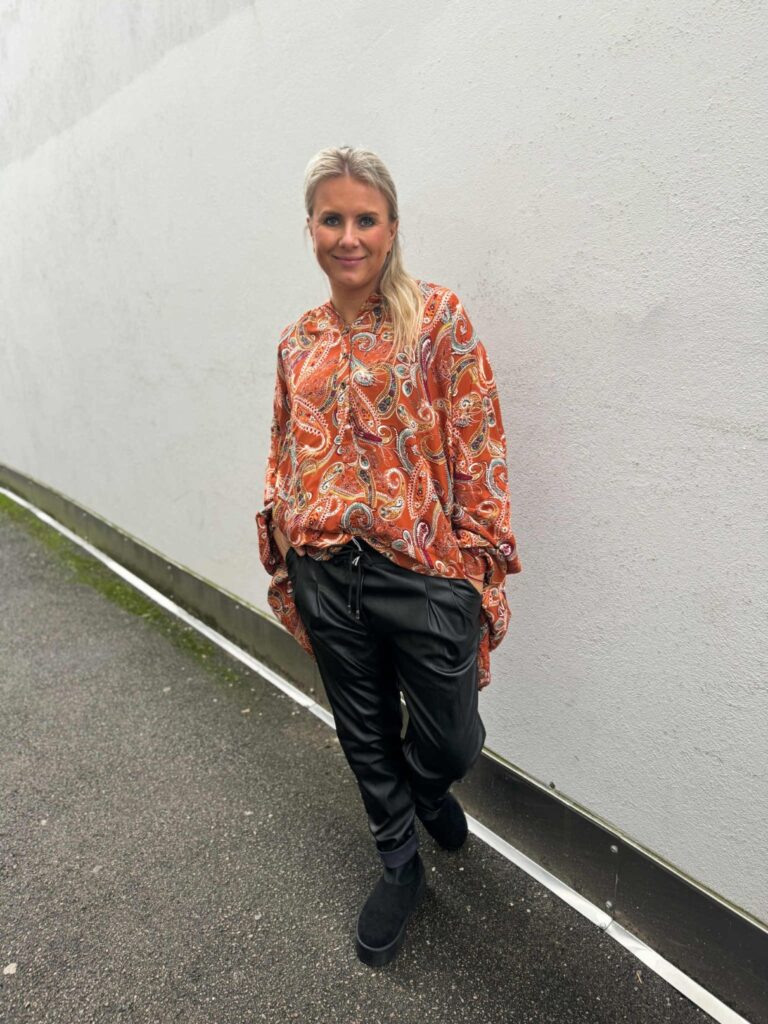 Linnea Oversize Blouse Brown