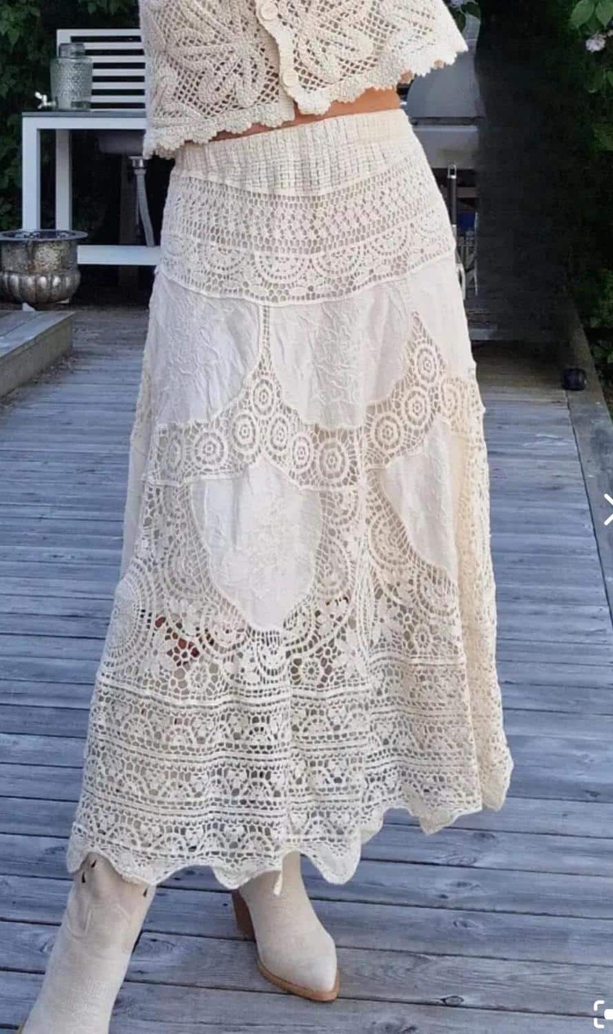 Love Forever Mickan Crochet Skirt Beige