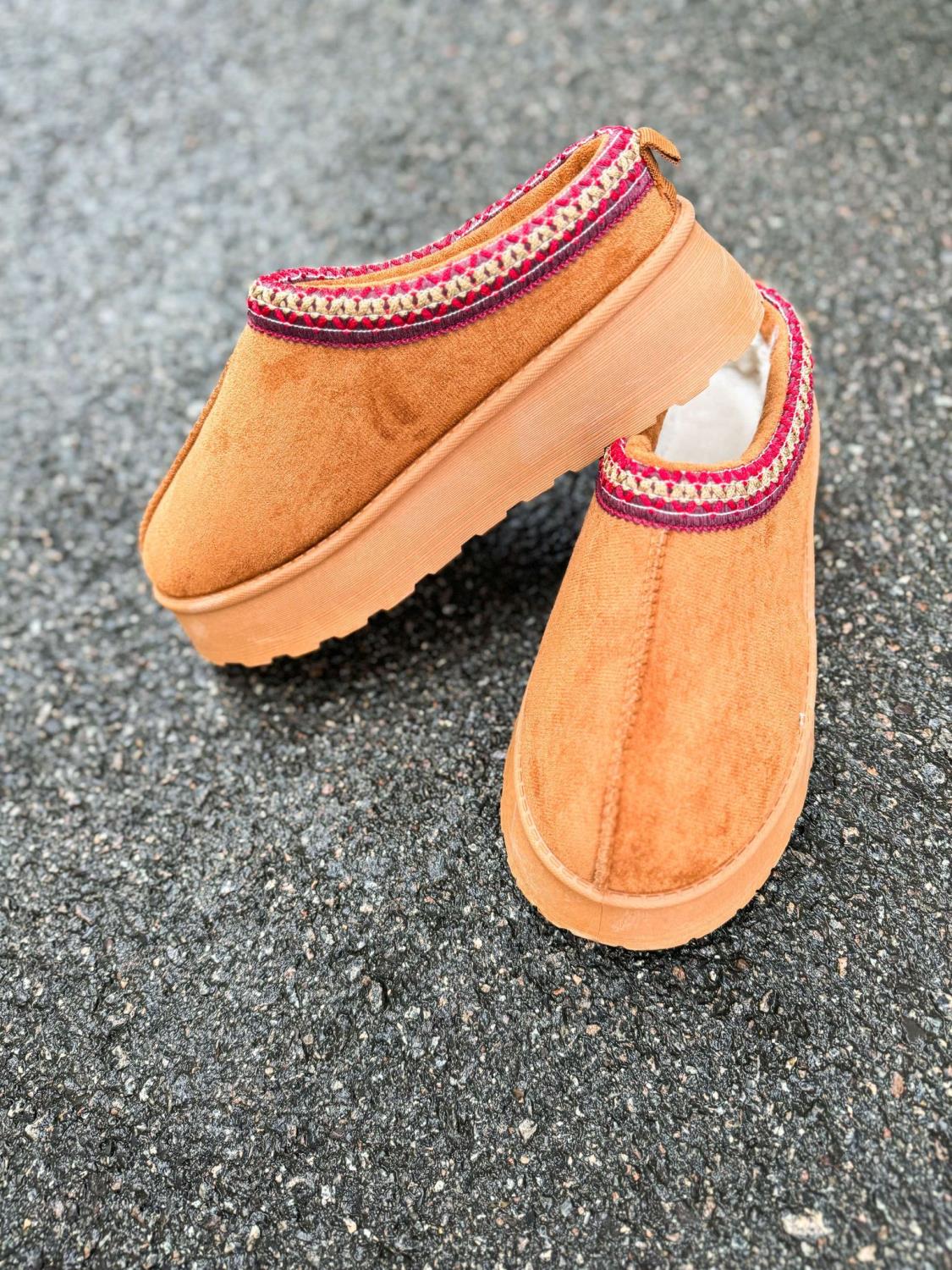 Marta Du Chateau Ladie Shoes Camel /Red