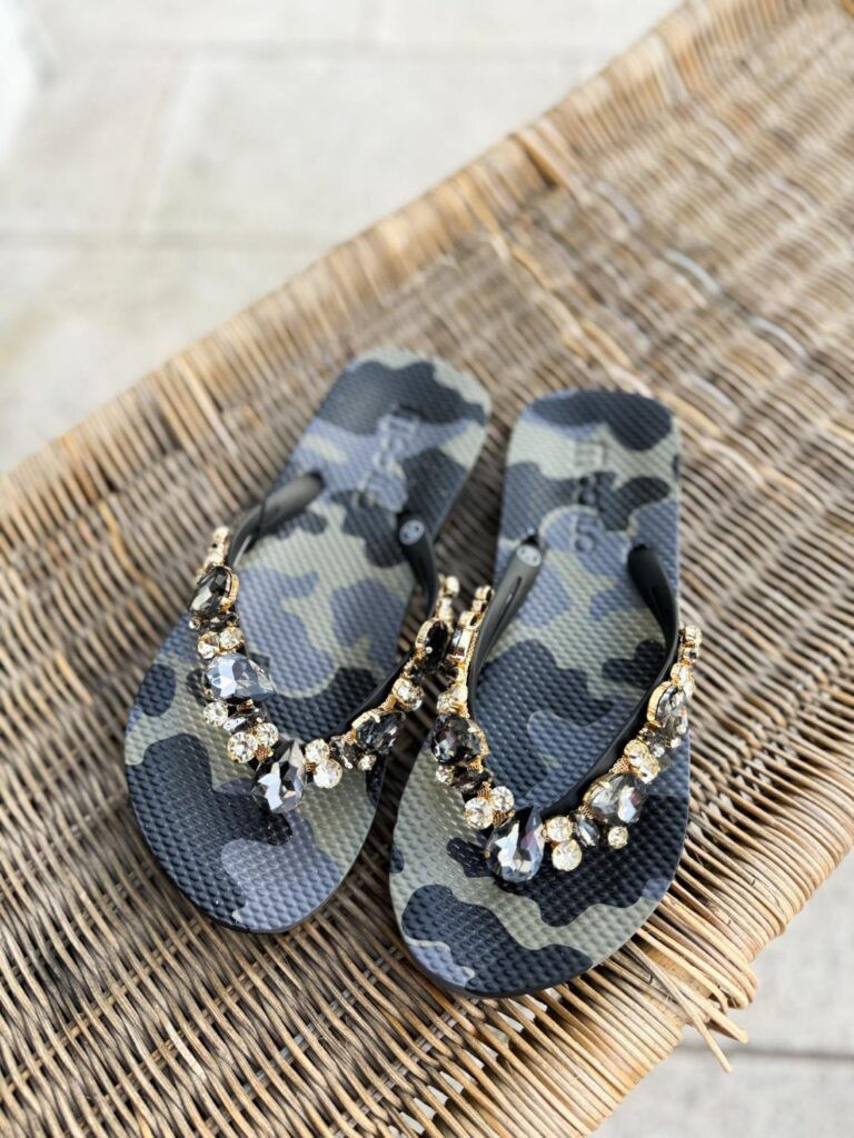 Mooilo Flip Flops Camo Kaki Black