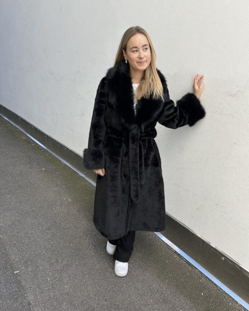 Noma Fuskepels Kåpe Sort