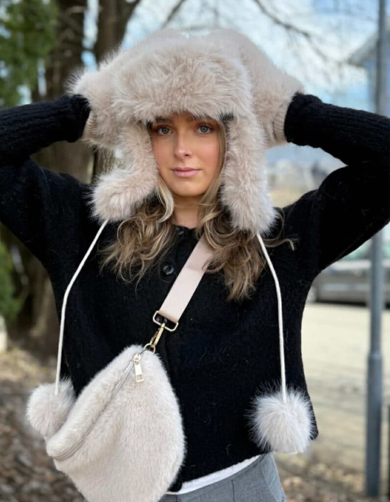 Noma Olof Lue Fuskepels Lys Beige