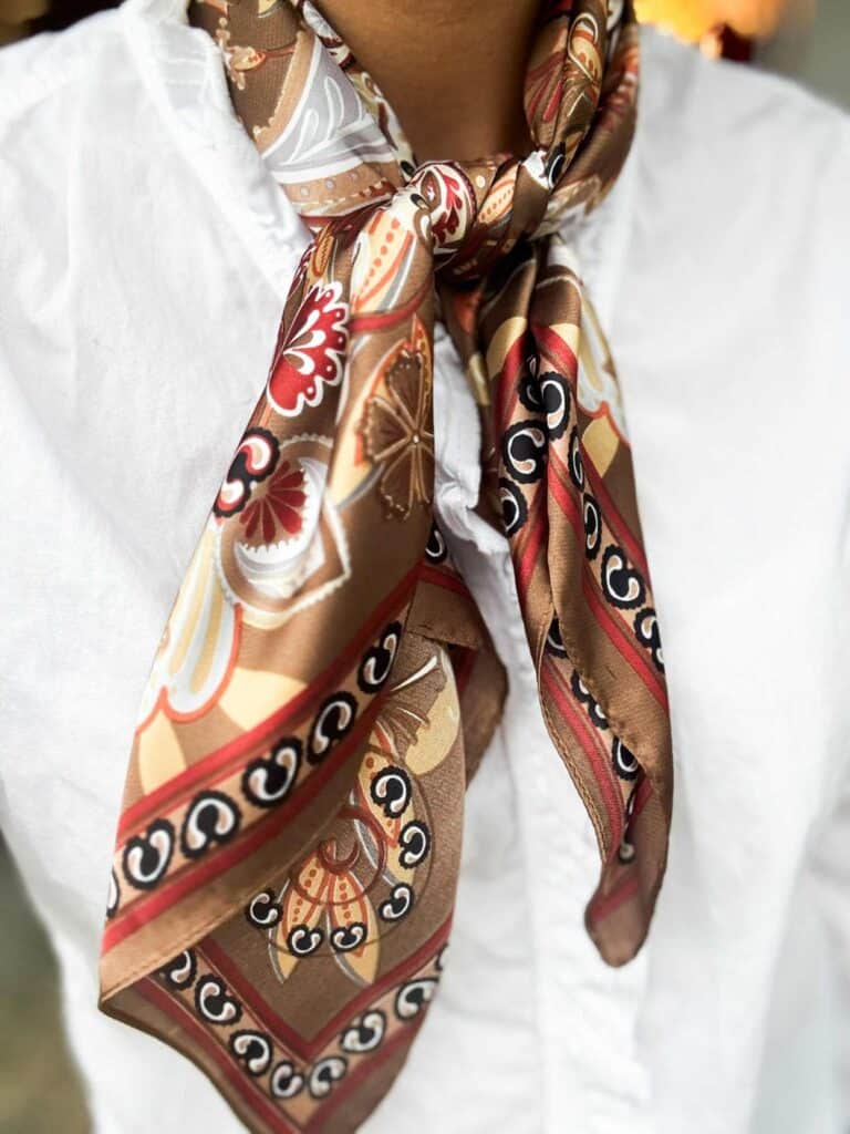 Noma Silke Skjerf Brown Paisley