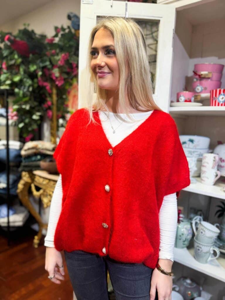 Qnuz Selma Vest Buttons Red