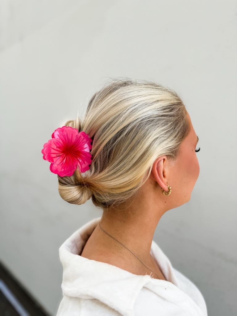 Sui Ava Hawaii Flower Big Hot Pink