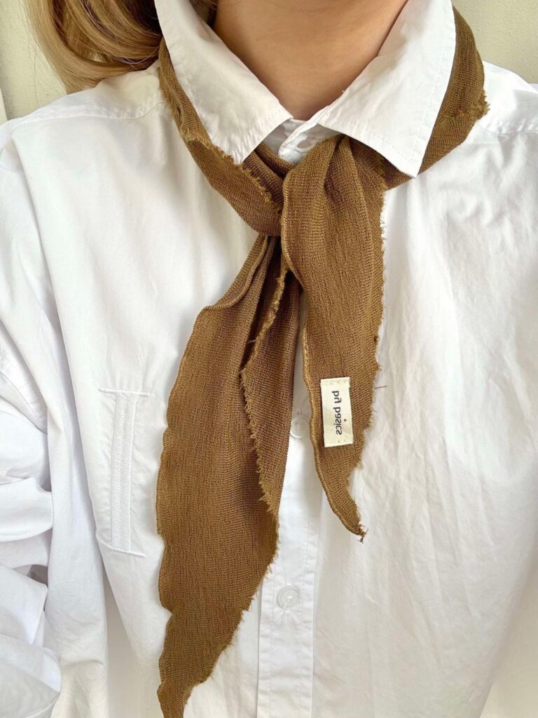 By Basic Triangle Small Bronze