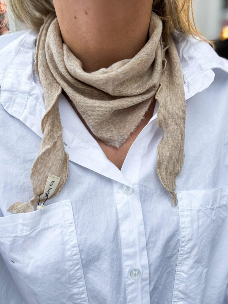 By Basic Triangle Small Sand