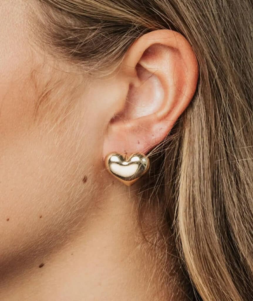 Bow19 Heart Stud Gold