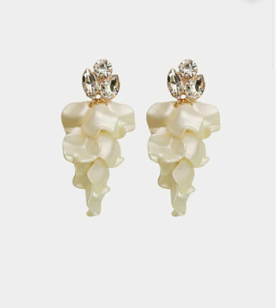 Bow19 Leaf Stone Earrings Beige