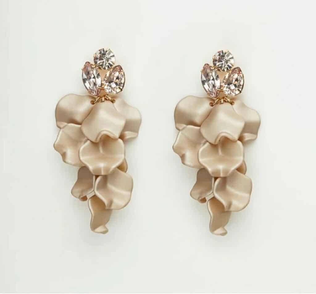 Bow19 Leaf Stone Earrings Nougat