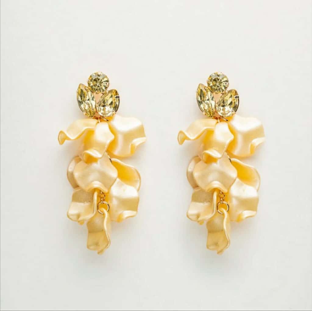 Bow19 Leaf Stone Earrings Pearl Yellow