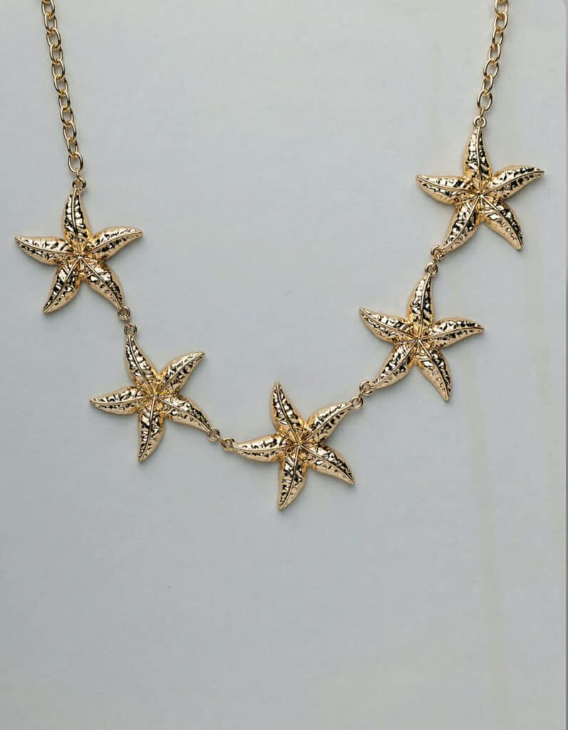 Bow19 Starfish Necklace