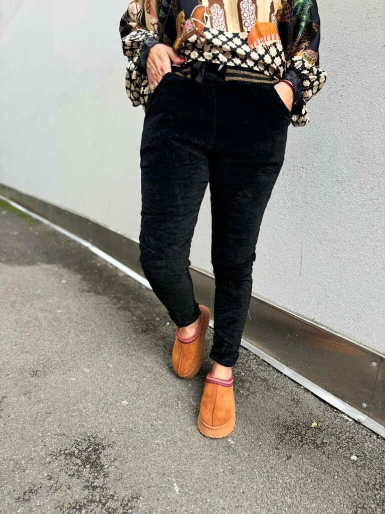 IBC Collection Isabella Velvet Black