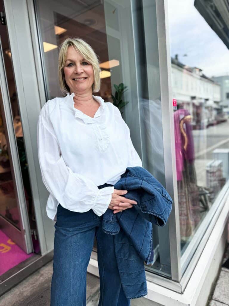 Qnuz Silk Shirt White